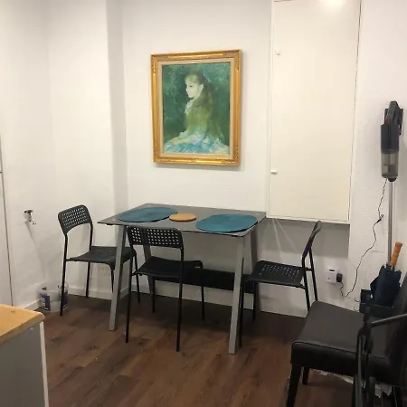 Apartment Eifel Amsterdam Inklusive Wlan, Kuche, Kaffee, Mtbs Zentral Am Marktplatz *